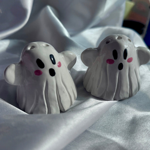 Ghost Salt n' Pepper Shakers