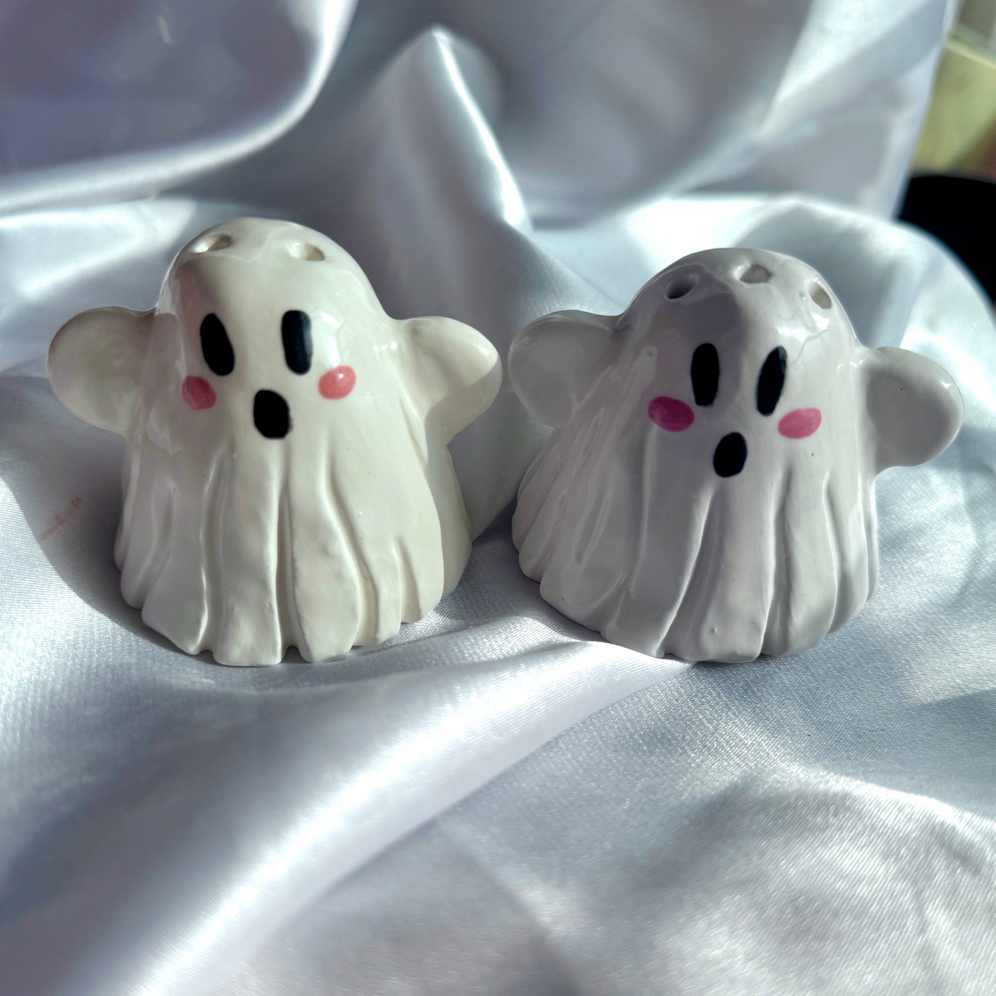 Ghost Salt n' Pepper Shakers