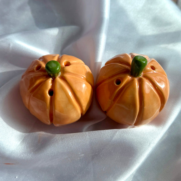 Pumpkin Salt n' Pepper Shakers