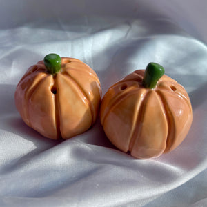 Pumpkin Salt n' Pepper Shakers